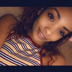 Meet your Posher, Paris